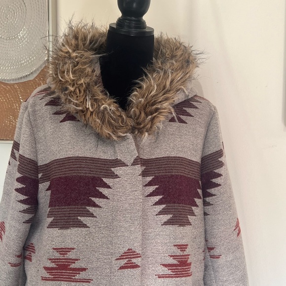 BB DAKOTA Southwest Aztec Coat Jacket Faux Fur Hood Women's Sz L Wool Blend Rust - Picture 2 of 10